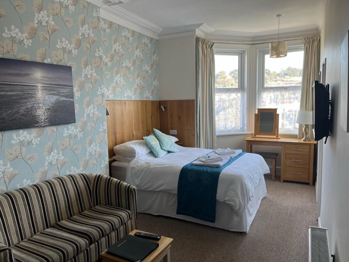 Cairn House 4* Ilfracombe