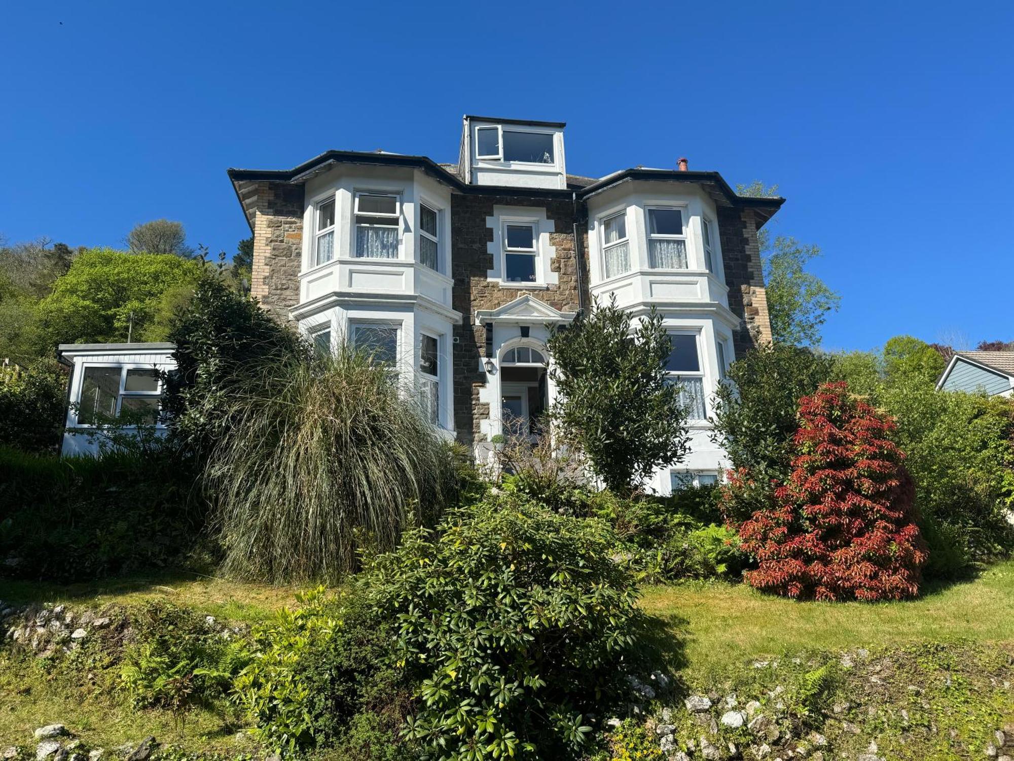 Cairn House Bed and breakfast 4*
